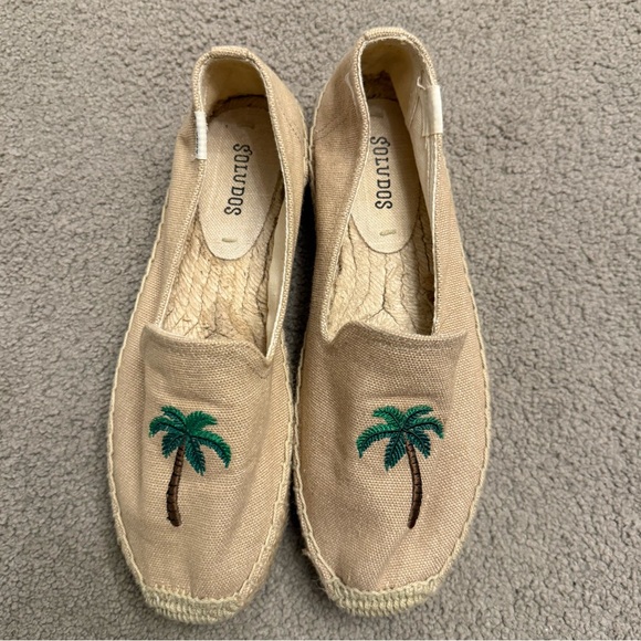 Soludos Shoes - Soludos Tan Espadrilles with Palm Tree Embroidery